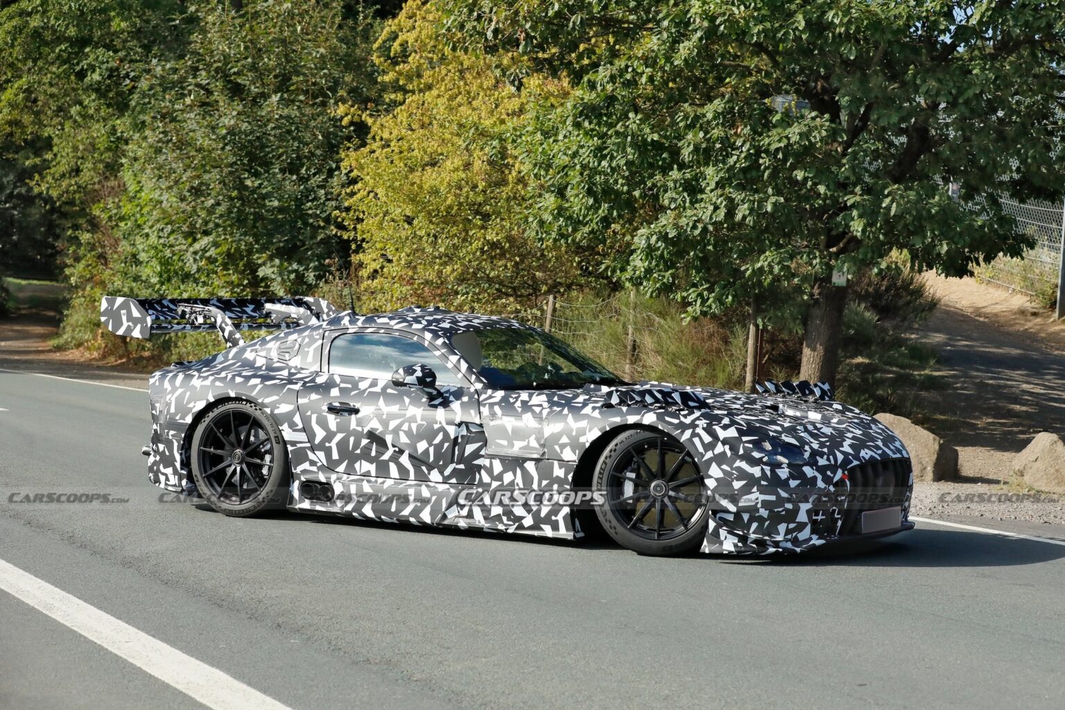 Spy shot: AMG GT Black Series swan-neck rear wing
